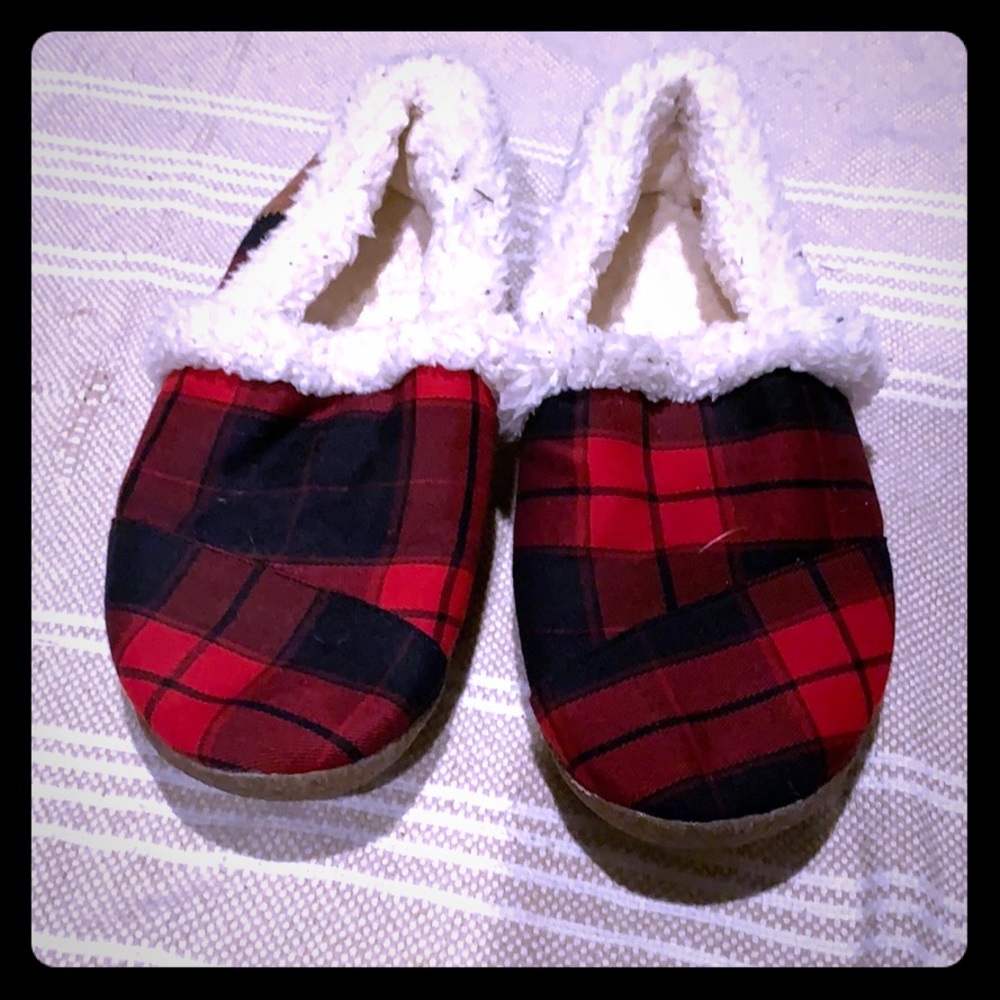 Toms Plaid slippers